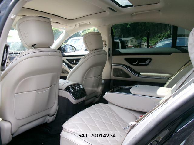 Mercedes Benz S-CLASS 2023-03 7562426-16