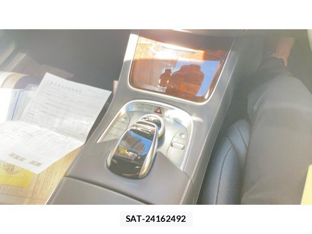 Mercedes Benz S-CLASS 2016-03 8413585-18