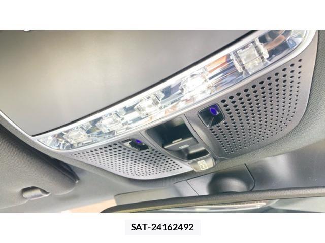 Mercedes Benz S-CLASS 2016-03 8413585-22