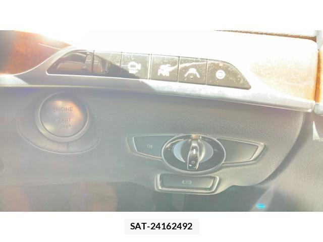 Mercedes Benz S-CLASS 2016-03 8413585-26