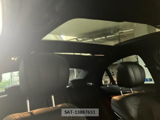 Mercedes Benz S-CLASS 2016-03 8438428-14