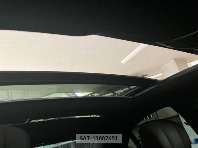 Mercedes Benz S-CLASS 2016-03 8438428-22