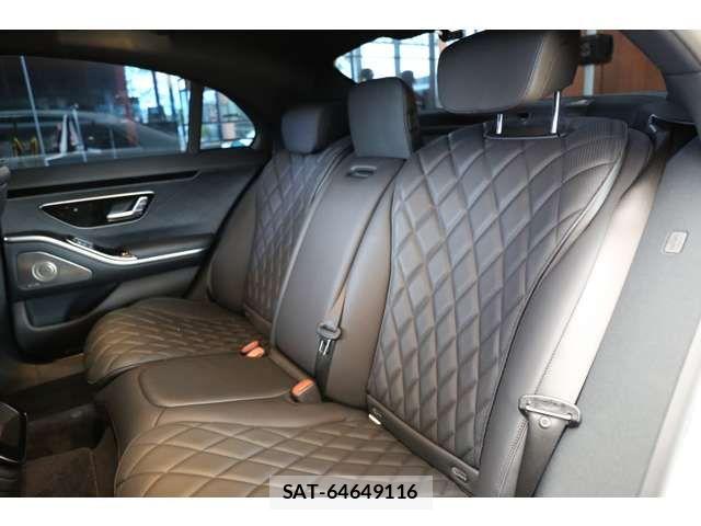 Mercedes Benz S-CLASS 2023-04 8830304-12