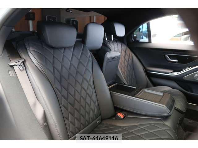 Mercedes Benz S-CLASS 2023-04 8830304-13