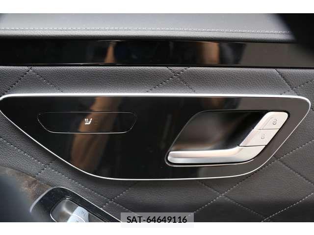 Mercedes Benz S-CLASS 2023-04 8830304-16