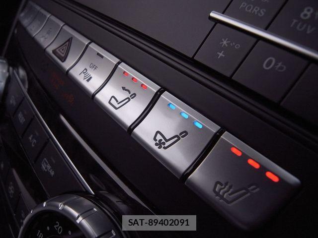 Mercedes Benz SL-CLASS 2016-12 3772040-27