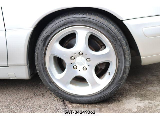 Mercedes Benz SL-CLASS 1999-06 6676872-27
