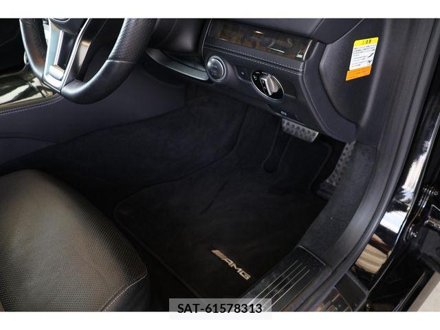 Mercedes Benz SL-CLASS 2014-04 6752390-25