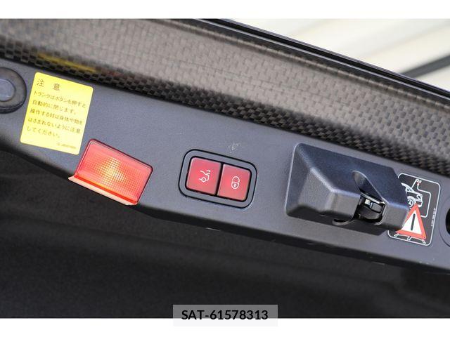 Mercedes Benz SL-CLASS 2014-04 6752390-28