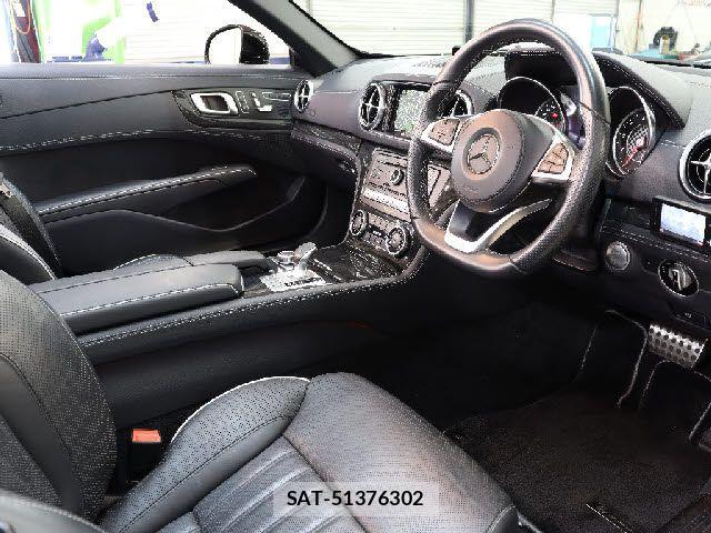 Mercedes Benz SL-CLASS 2016-06 6903125-11