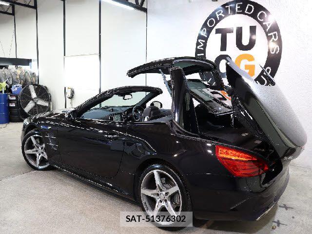 Mercedes Benz SL-CLASS 2016-06 6903125-13