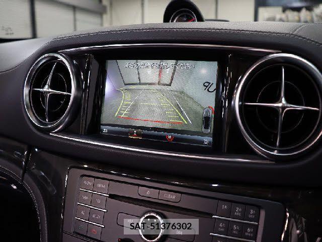 Mercedes Benz SL-CLASS 2016-06 6903125-17