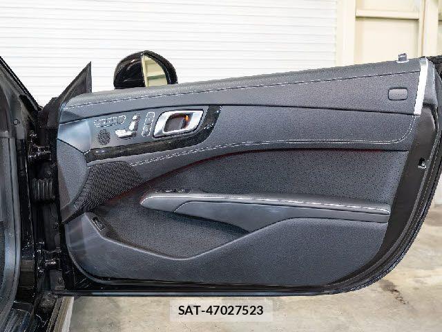 Mercedes Benz SL-CLASS 2016-11 7059535-23