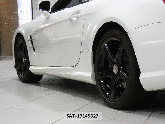 Mercedes Benz SL-CLASS 2012-07 7251510-12