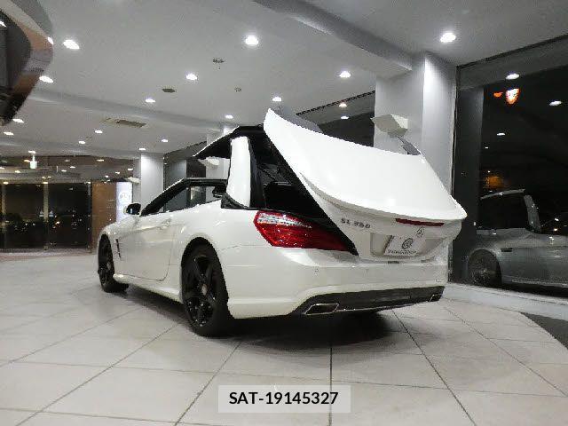 Mercedes Benz SL-CLASS 2012-07 7251510-28