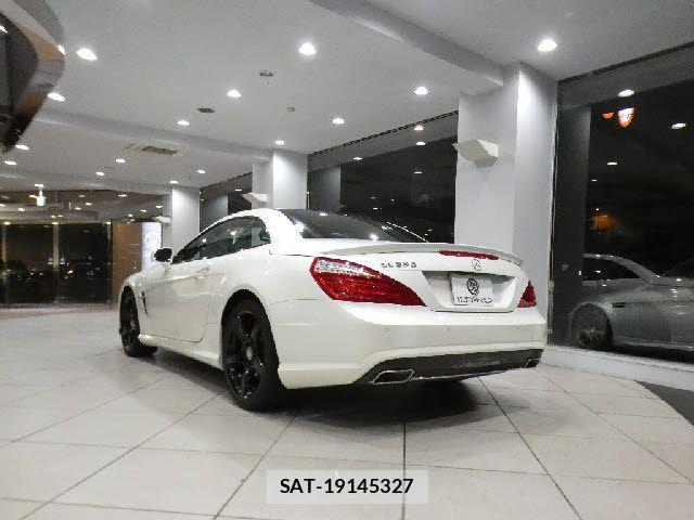 Mercedes Benz SL-CLASS 2012-07 7251510-29