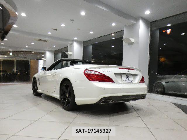 Mercedes Benz SL-CLASS 2012-07 7251510-3