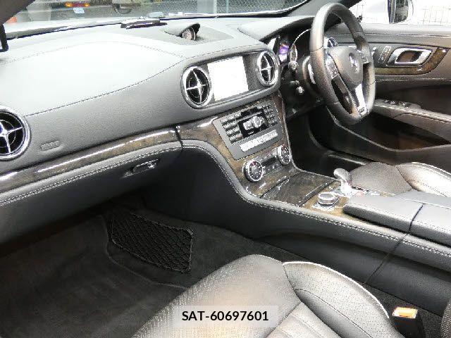 Mercedes Benz SL-CLASS 2013-02 7392852-1