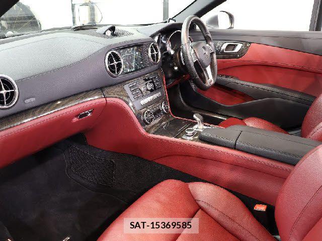 Mercedes Benz SL-CLASS 2015-04 7725634-1