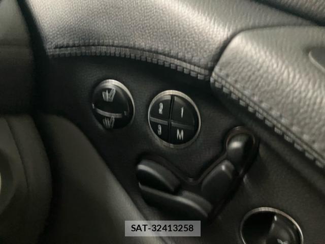 Mercedes Benz SL-CLASS 2005-04 7725635-17