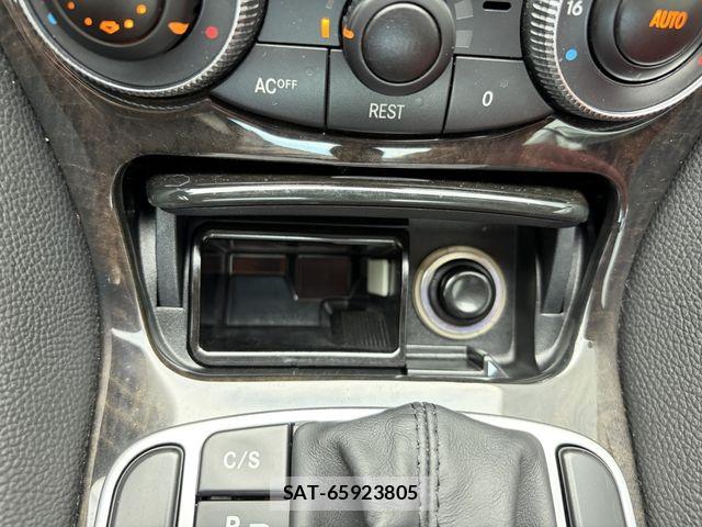 Mercedes Benz SL-CLASS 2005-06 7787019-24