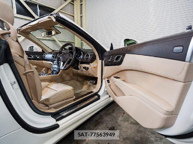 Mercedes Benz SL-CLASS 2014-01 7902945-23
