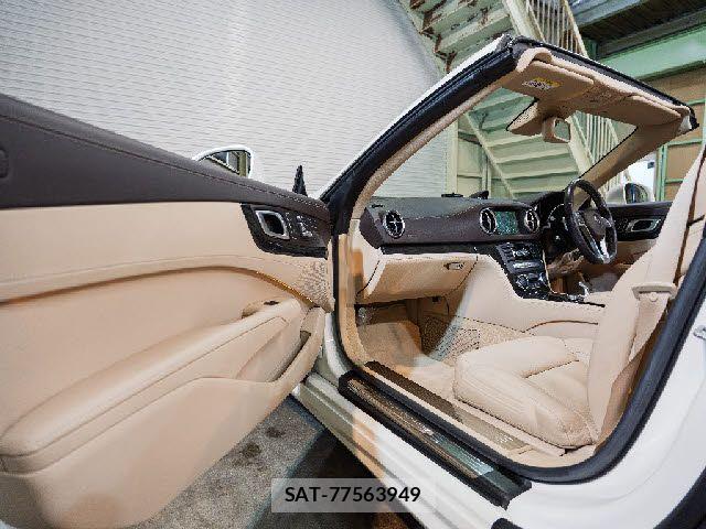 Mercedes Benz SL-CLASS 2014-01 7902945-24