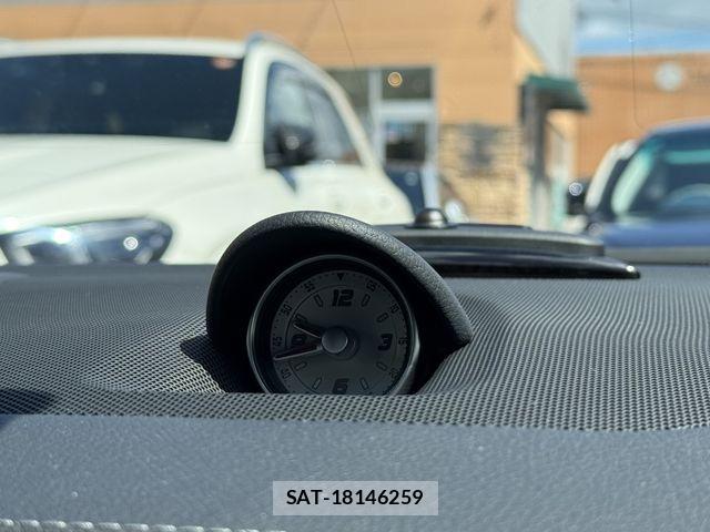 Mercedes Benz SL-CLASS 2014-09 8315440-28