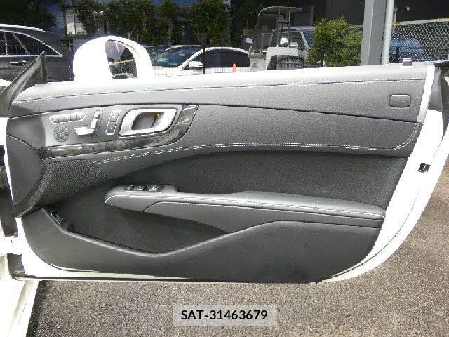 Mercedes Benz SL-CLASS 2016-01 8366996-21