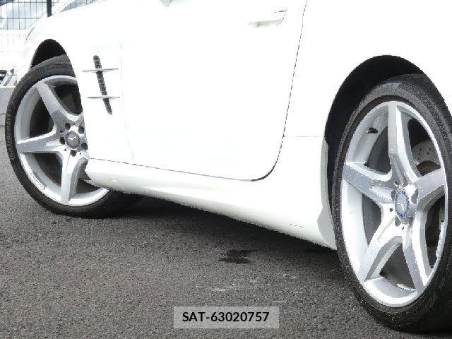 Mercedes Benz SL-CLASS 2016-01 8457893-13