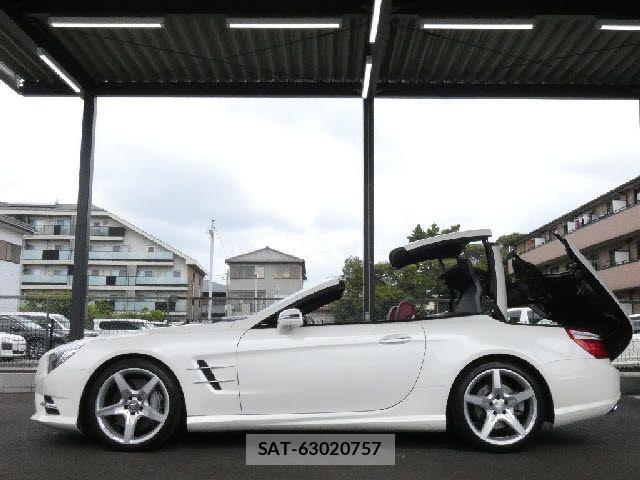 Mercedes Benz SL-CLASS 2016-01 8457893-15