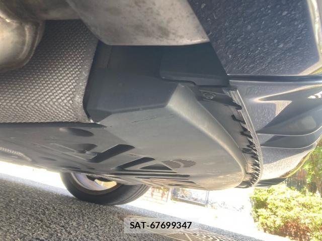 Mercedes Benz SL-CLASS 2017-01 8685945-18