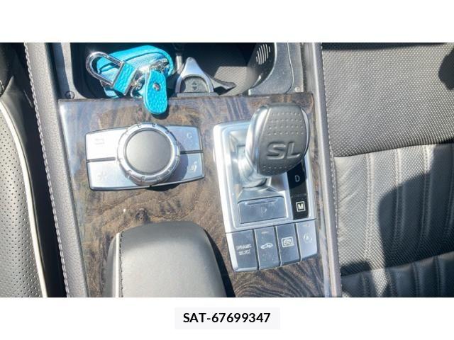 Mercedes Benz SL-CLASS 2017-01 8685945-20