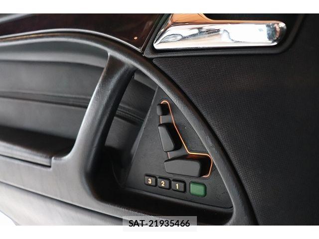 Mercedes Benz SL-CLASS 1999-08 8880772-13