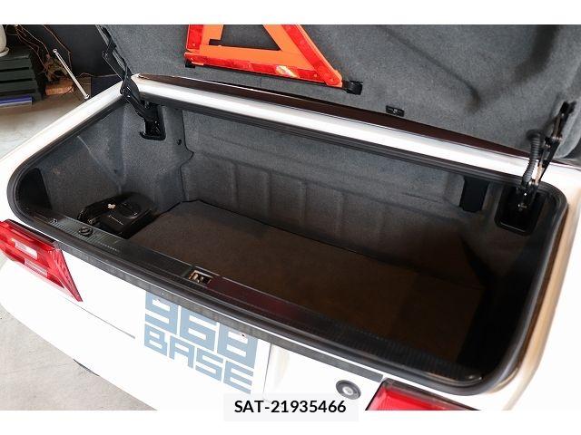 Mercedes Benz SL-CLASS 1999-08 8880772-19