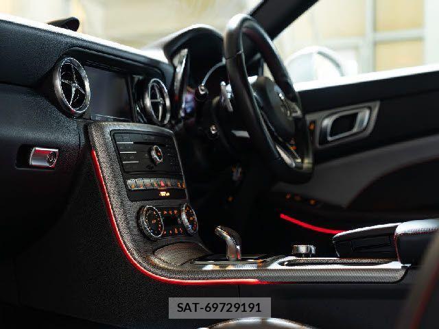 Mercedes Benz C-CLASS 2018-03 3379378-25