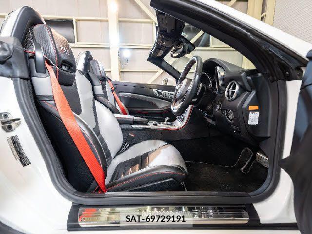Mercedes Benz C-CLASS 2018-03 3379378-5
