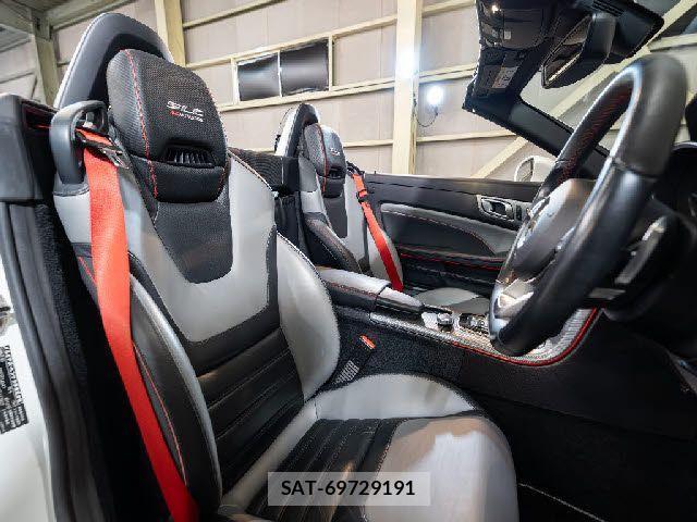 Mercedes Benz C-CLASS 2018-03 3379378-6