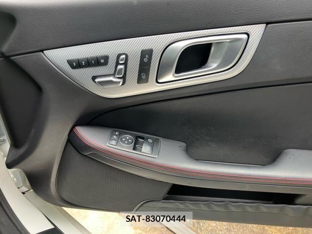 Mercedes Benz C-CLASS 2016-06 6012968-16