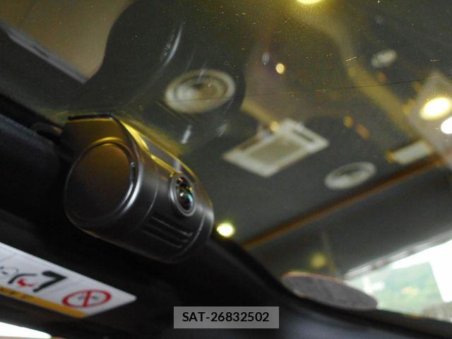 Mercedes Benz C-CLASS 2017-11 7725633-21