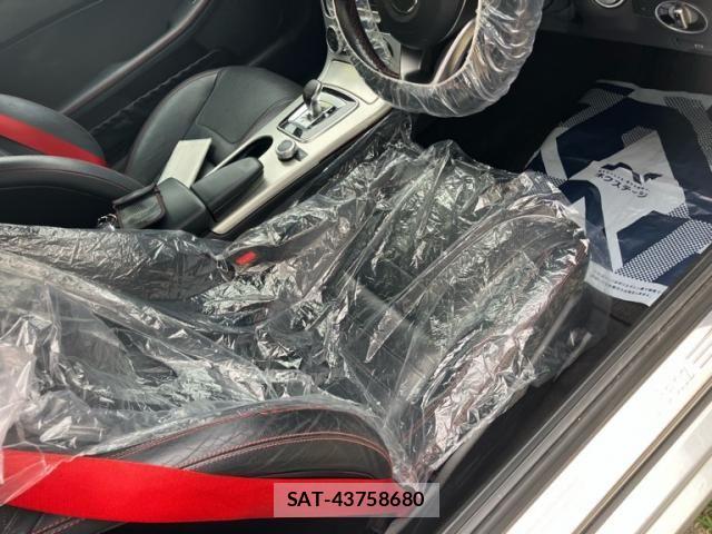 Mercedes Benz C-CLASS 2016-06 8036755-17