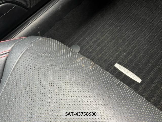 Mercedes Benz C-CLASS 2016-06 8036755-26