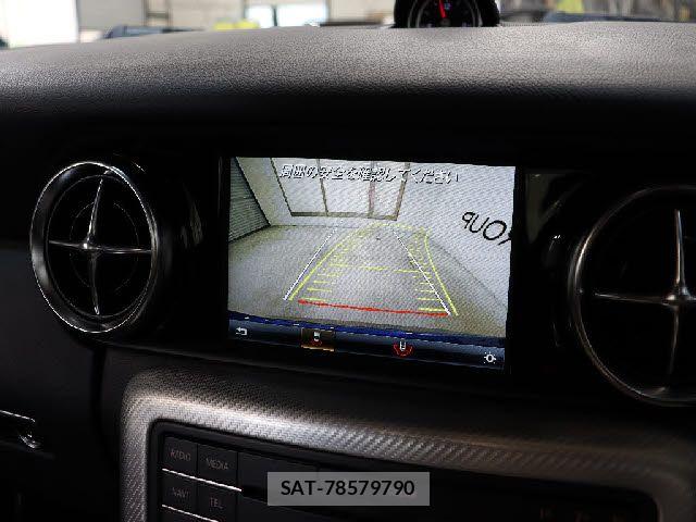 Mercedes Benz C-CLASS 2017-03 8208704-17