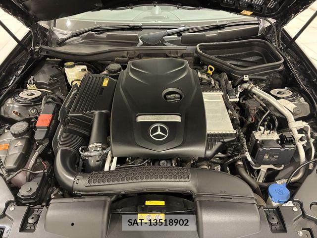 Mercedes Benz C-CLASS 2018-04 8354937-16