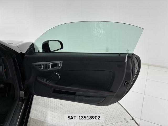 Mercedes Benz C-CLASS 2018-04 8354937-3