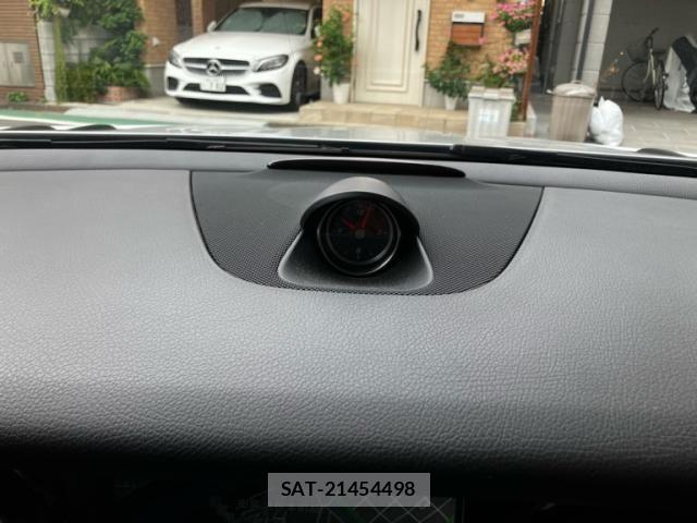 Mercedes Benz C-CLASS 2016-05 8413584-17