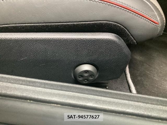 Mercedes Benz C-CLASS 2018-04 8743952-12
