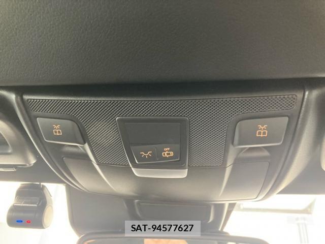 Mercedes Benz C-CLASS 2018-04 8743952-20