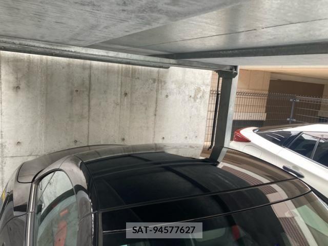 Mercedes Benz C-CLASS 2018-04 8743952-4