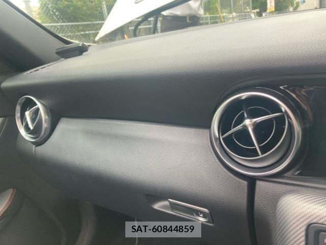 Mercedes Benz C-CLASS 2017-09 8849790-21
